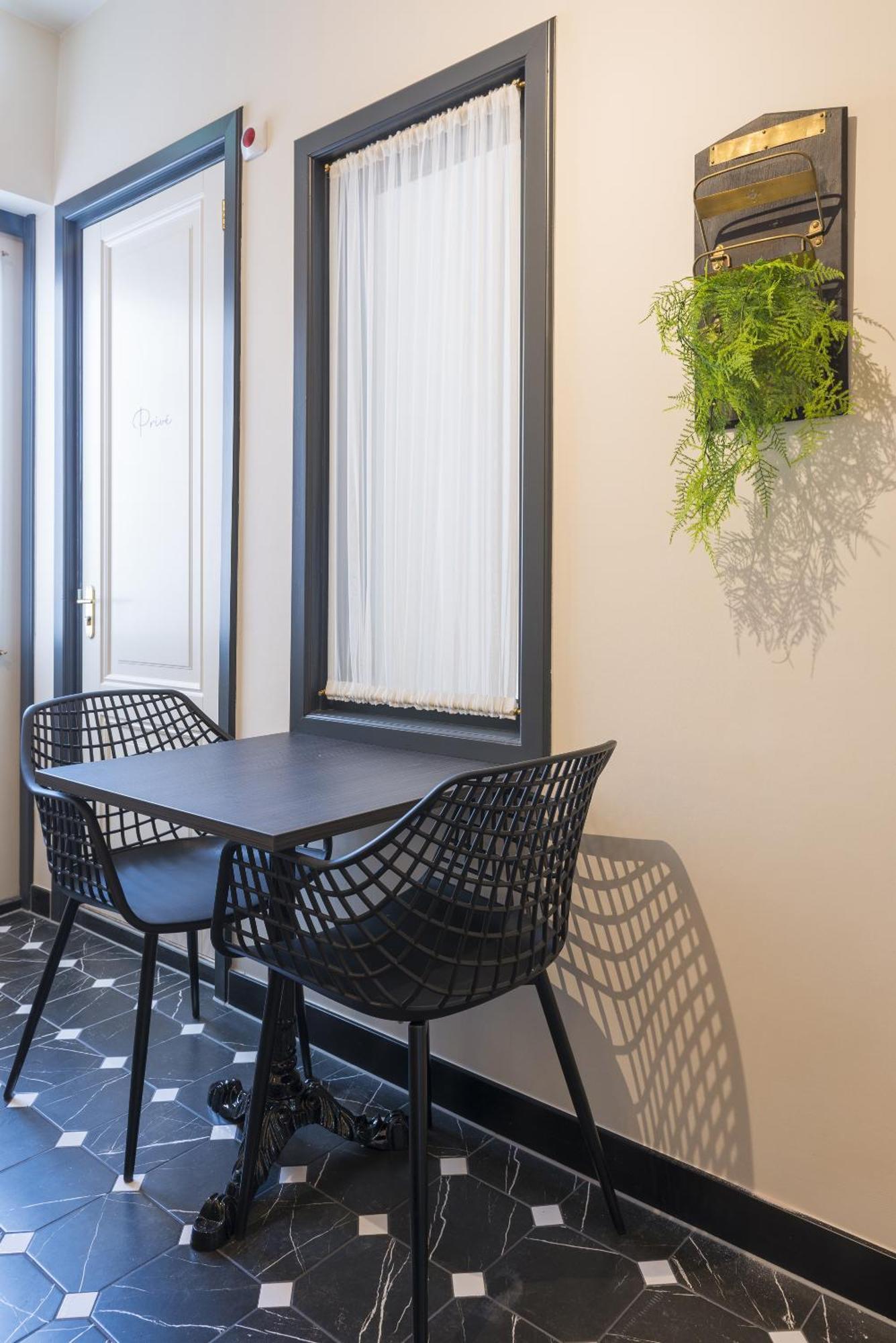 Petite Room With Wifi, Ac, And Shared Kitchen Tilburgo Exterior foto